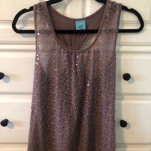 Sequin tank